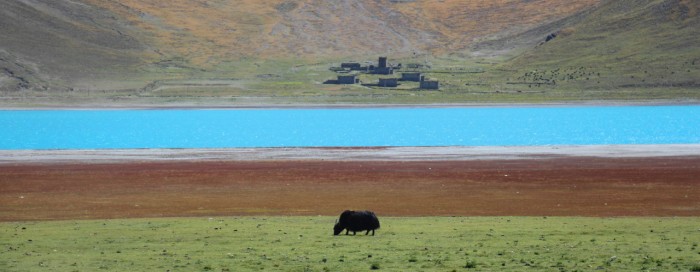 Tibetas krāsainās panorāmas