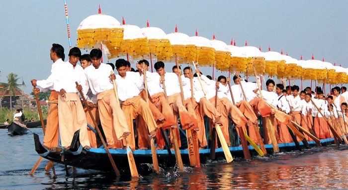 phaung-daw-u-festival-inle-lake880